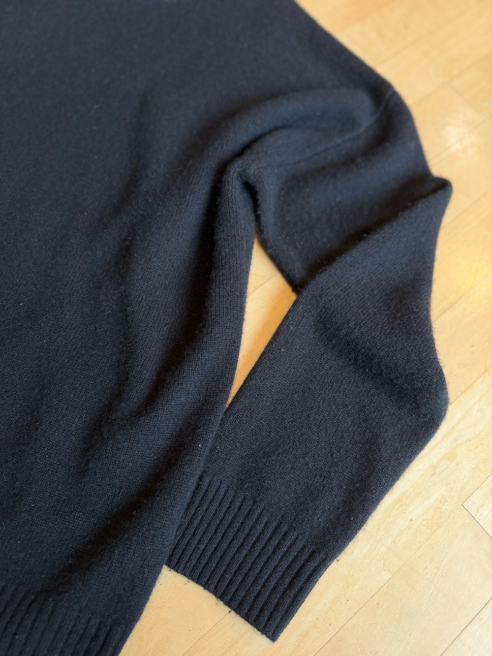 Nakedcashmere Black Joslyn Turtleneck sweater, XL, GP1594 - Picture 5 of 8